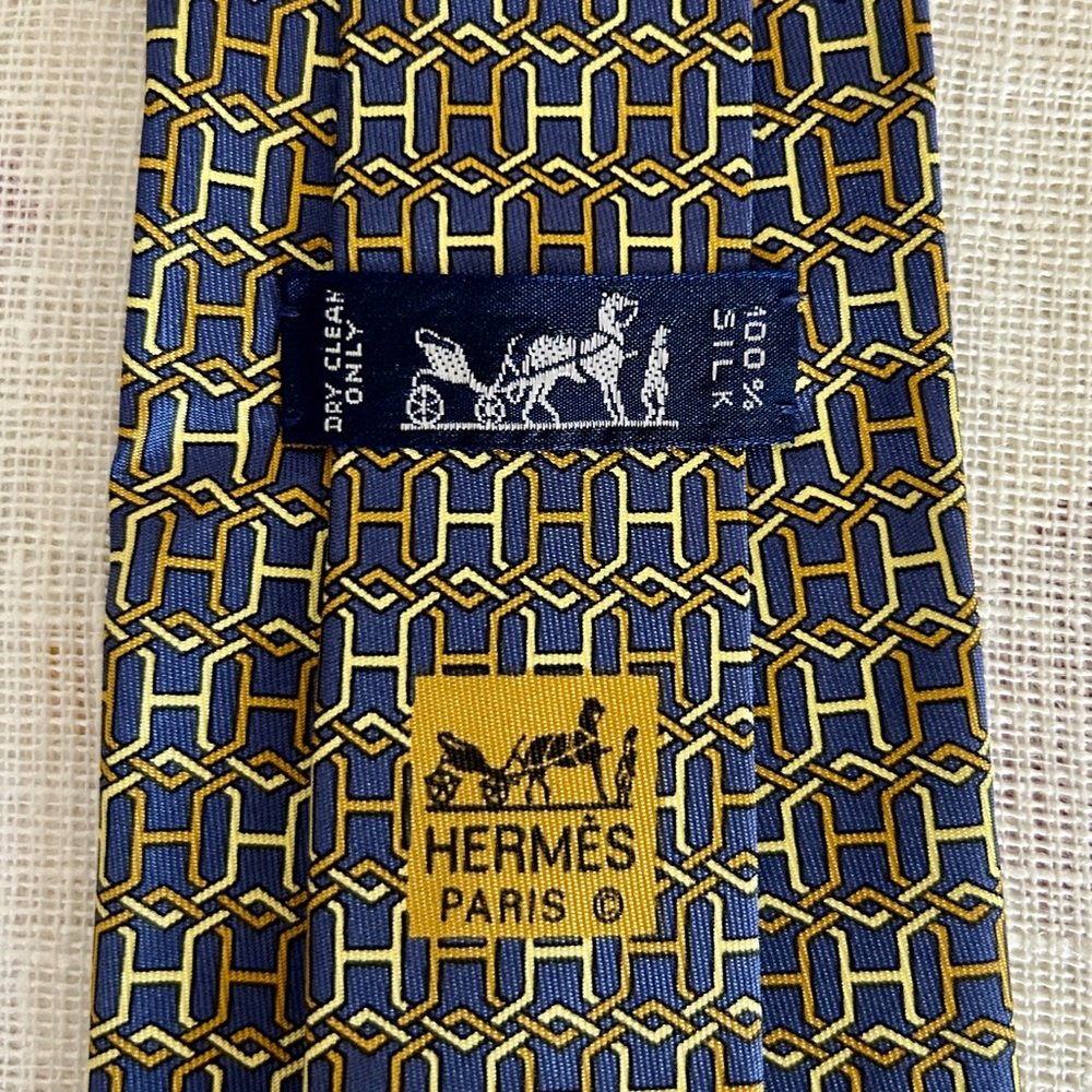 Authentic Like New Men's Hermes "H" Neck Tie - 100% Silk